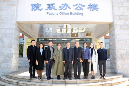 说明: E:\2 宣传\2 学院活动照片\20211201 百富策略bfball手机版+中博教育签约\选\IMG_2378.JPG